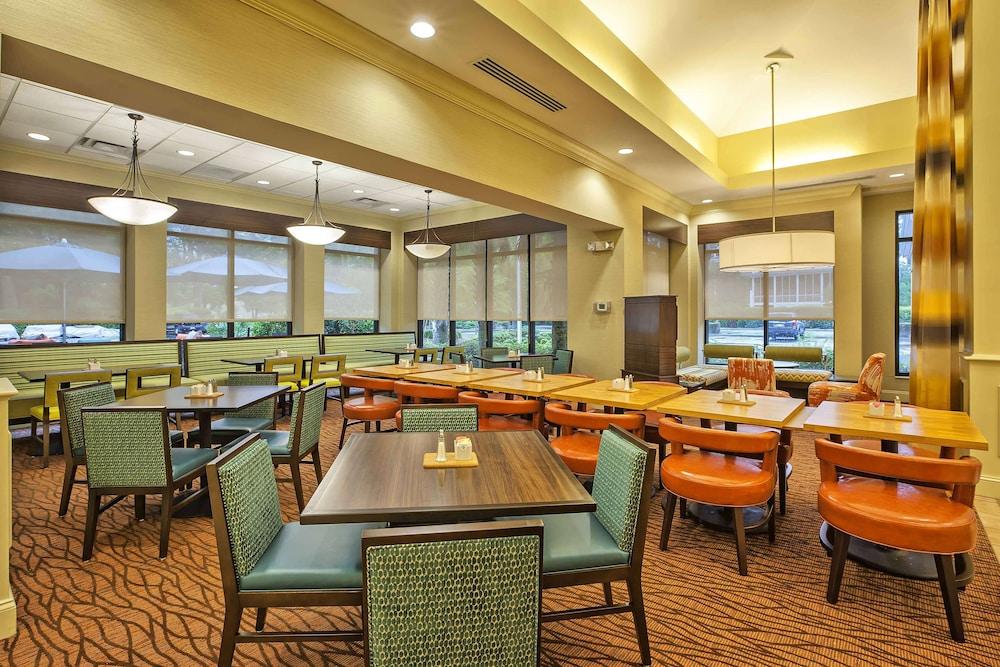 Hilton Garden Inn Beaufort Bagian luar foto